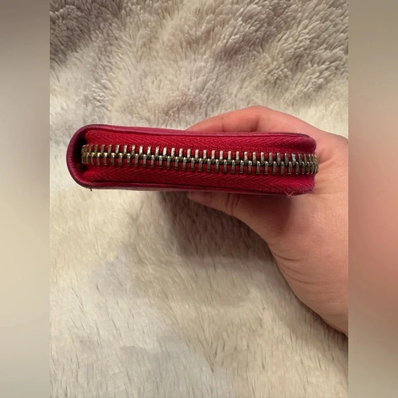 Vintage Gucci Zip Around Leather Wallet - Pink Calfskin - 1990s Pebbled Leather - Picture 5 of 9